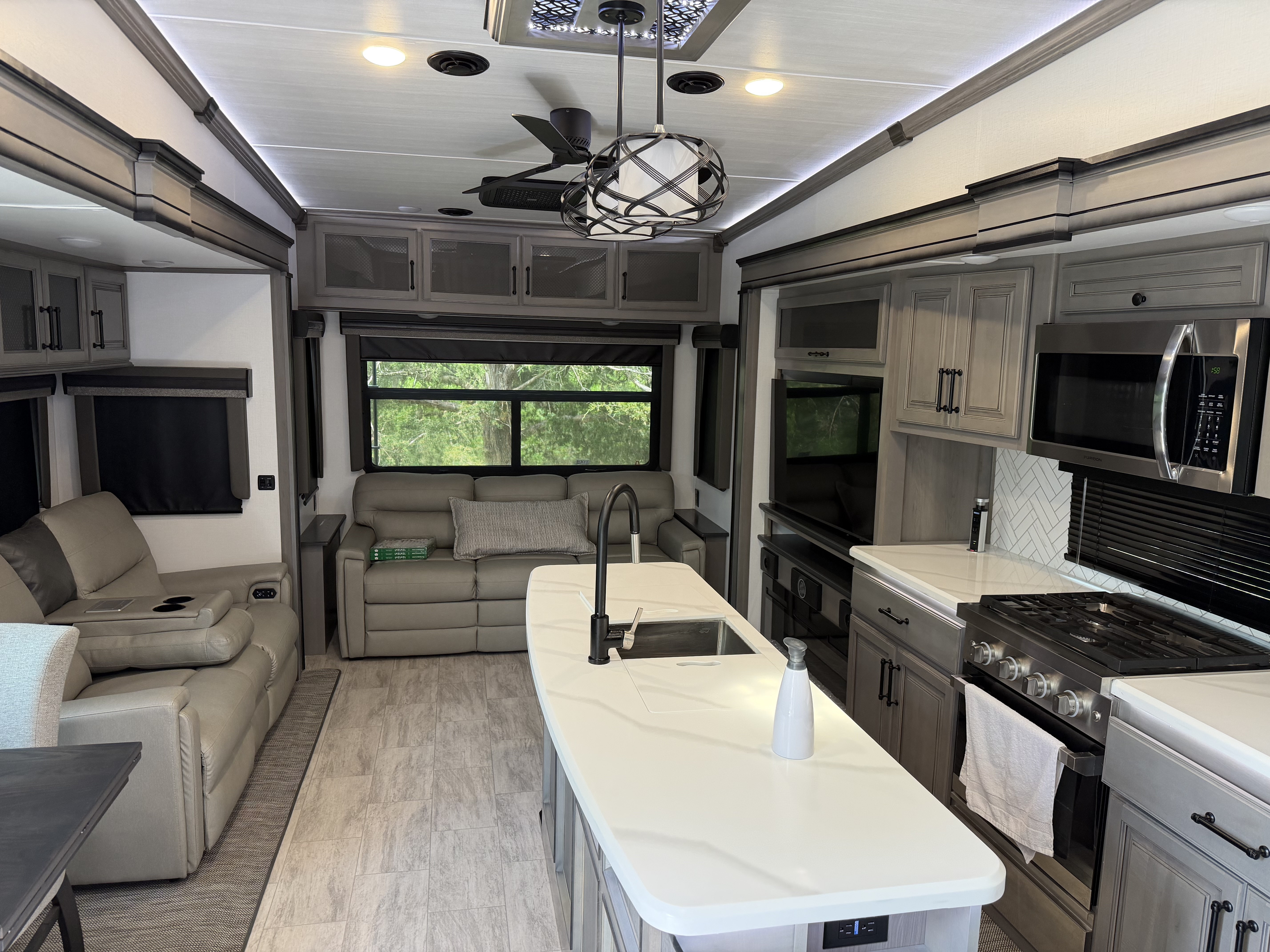 2023 Keystone MONTANA 3781RL in hollister MO