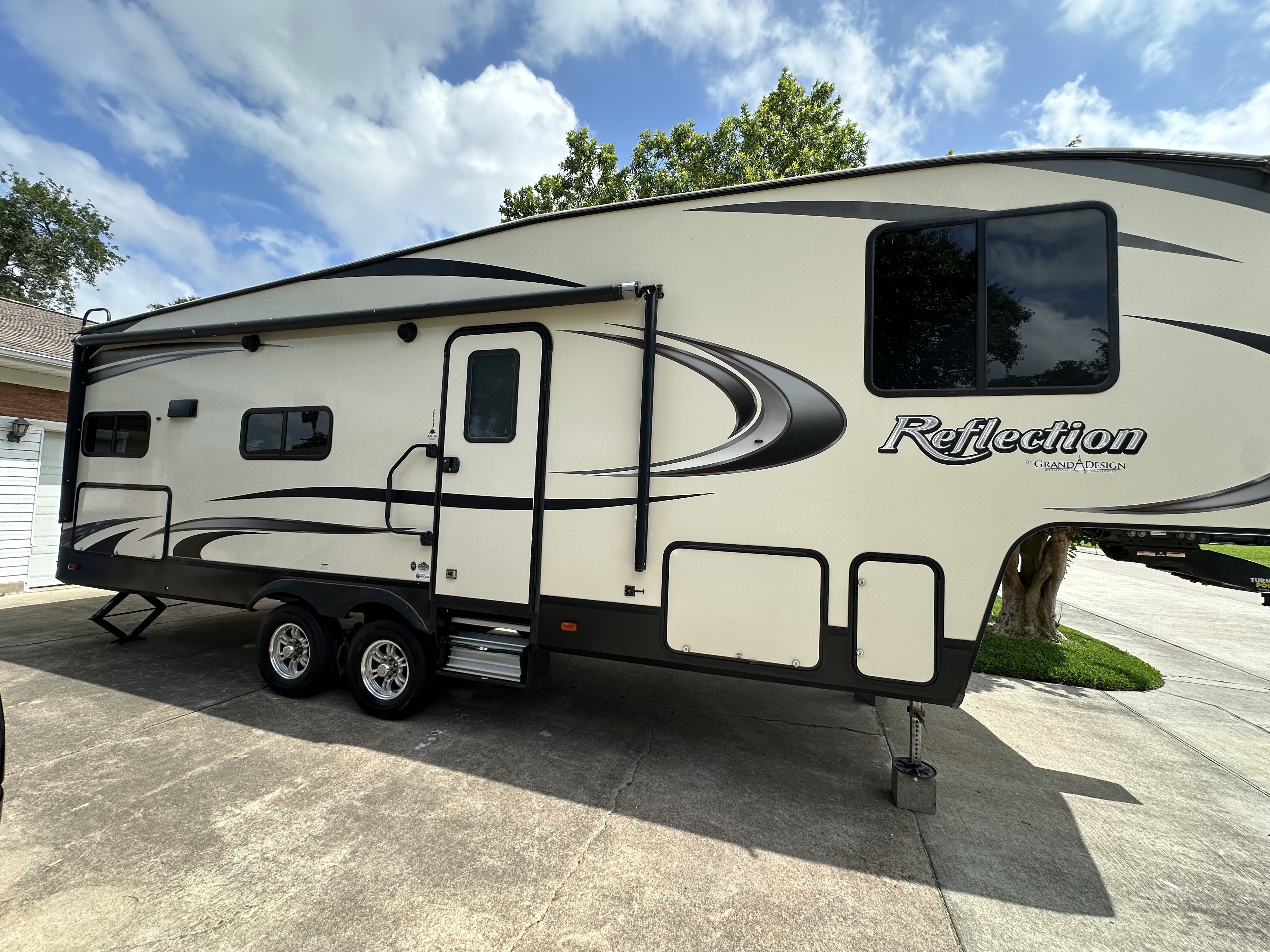 2019 Grand Design REFLECTION 150 SERIES 273MK RV