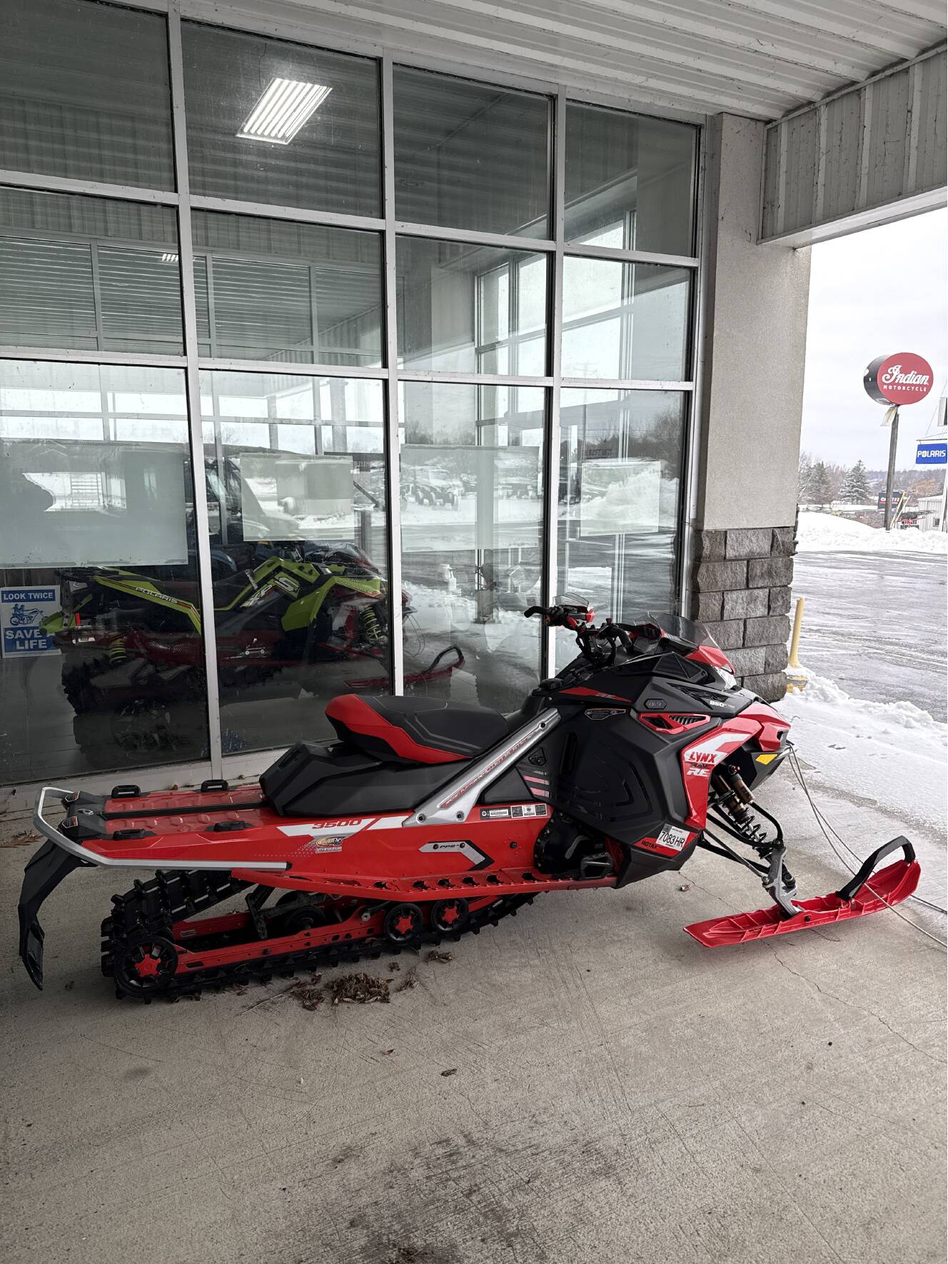 A photo of this 2022 Lynx RAVE RE 850 E-TEC Ice Ripper XT 1.5 M.S./E.S.