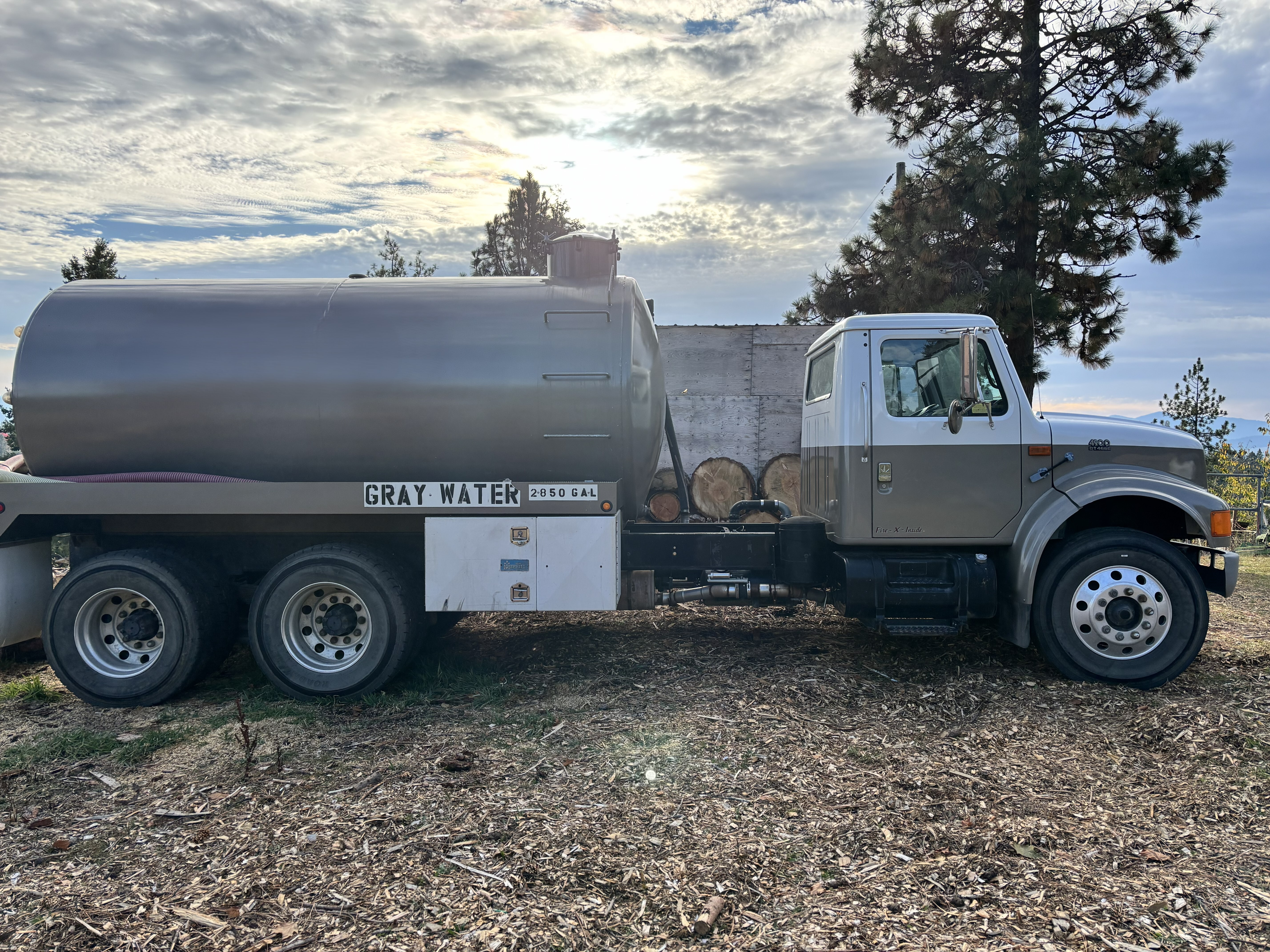 1997 INTERNATIONAL 4900 in Coeur D Alene, ID
