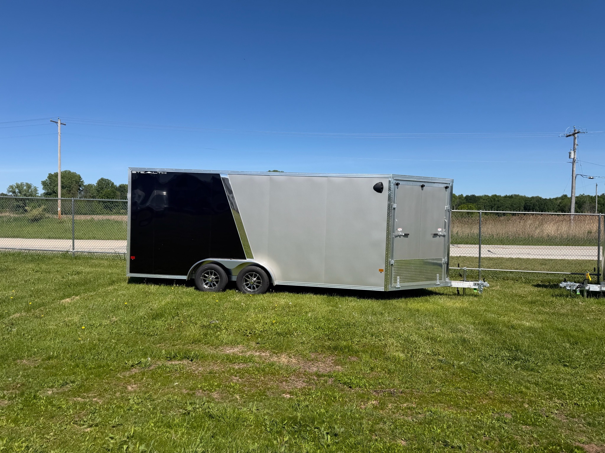 2026 Stealth E7.5X18 ENCLOSED SNOW in suamico WI