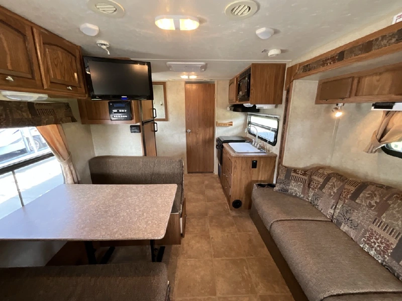 2012 FOREST RIVER FLAGSTAFF MICRO LITE 25DS