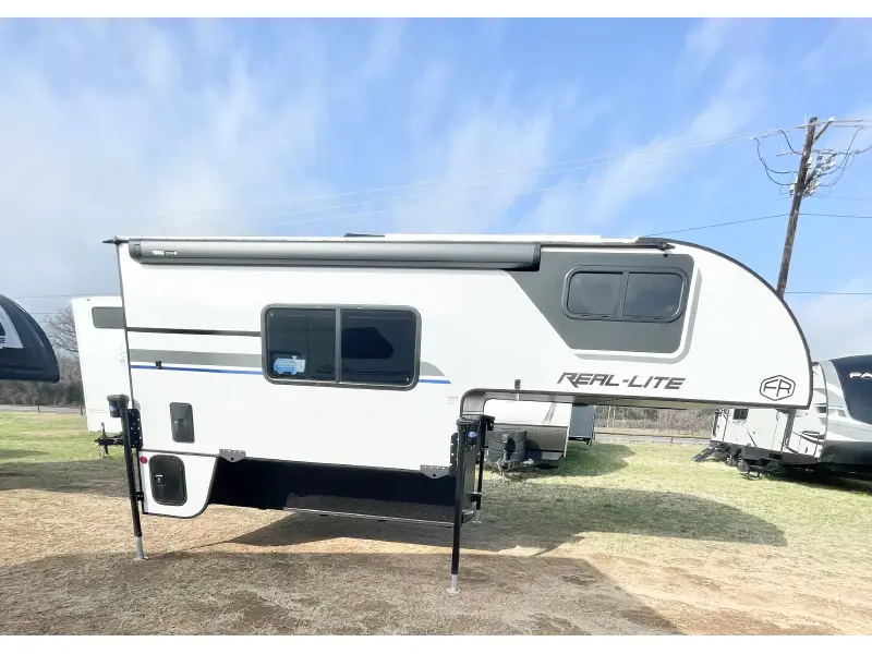 2026 PALOMINO Real Lite HS-1806