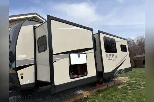 2023 Forest River ROCKWOOD ULTRA LITE 2614BS in brockway PA
