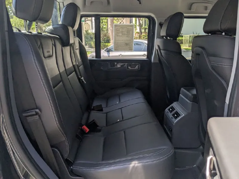 2025 ISUZU NPR