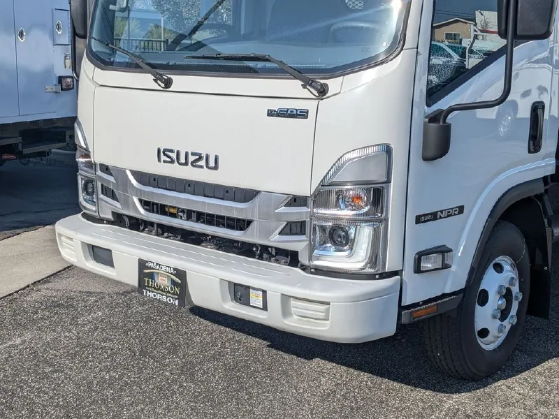 2025 ISUZU NPR