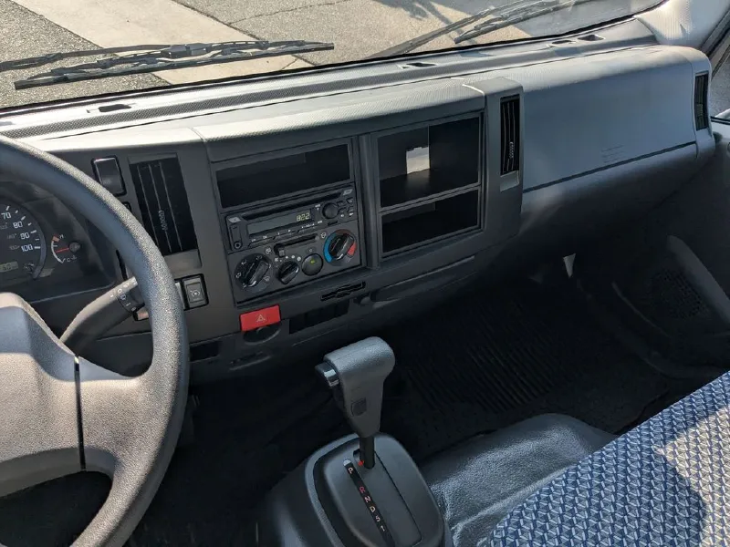 2025 ISUZU NPR