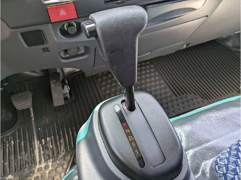 2025 ISUZU NPR