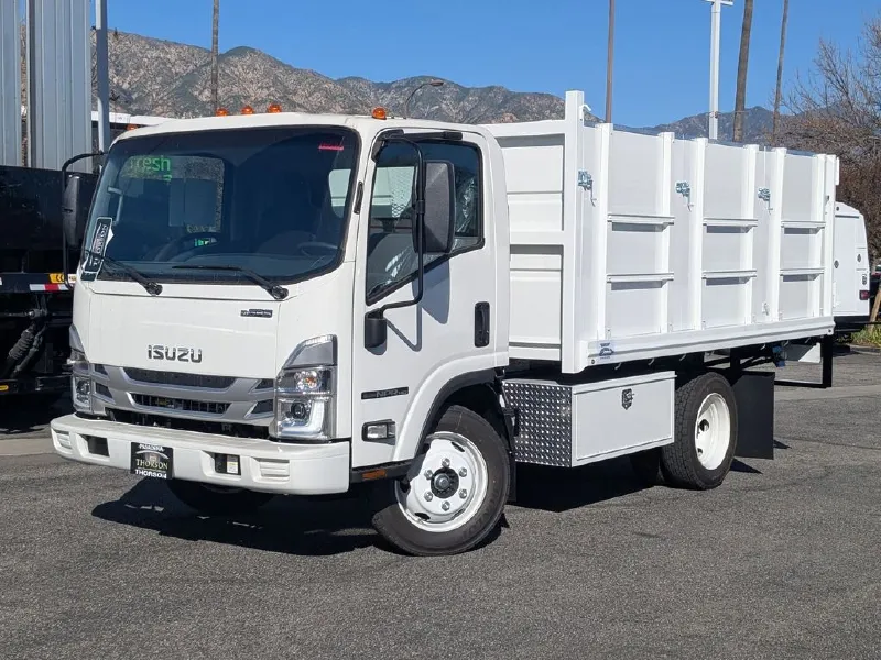 2026 ISUZU NPR HD