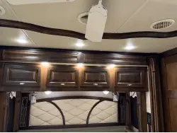 2017 TIFFIN MOTORHOMES 45OPP