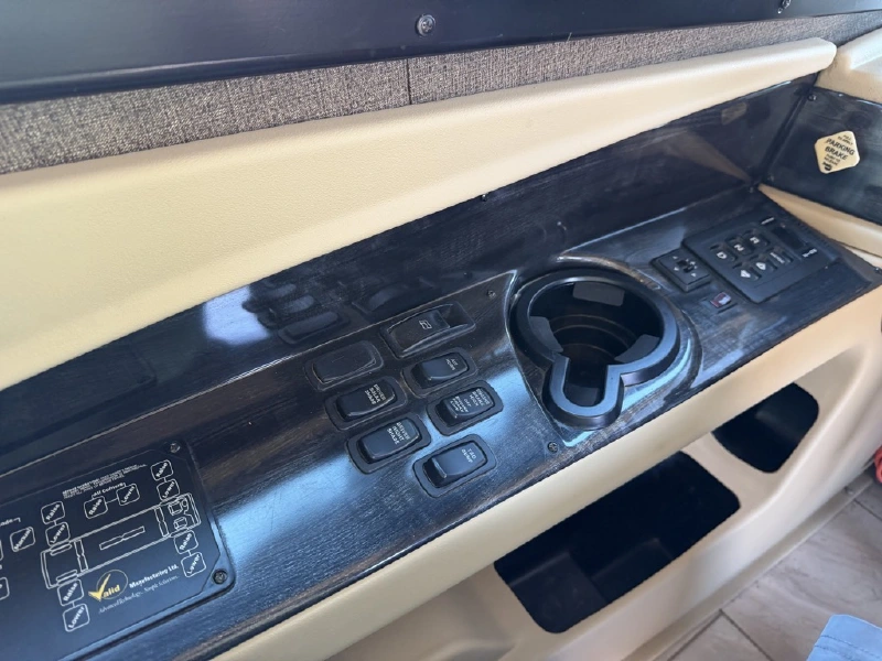 2017 TIFFIN MOTORHOMES 45OPP
