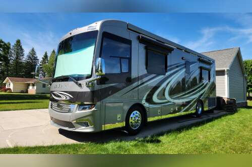 2019 Newmar NEW AIRE 3345 in fowlerville MI