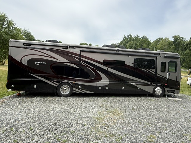 2020 Fleetwood DISCOVERY 38F in johnson city TN