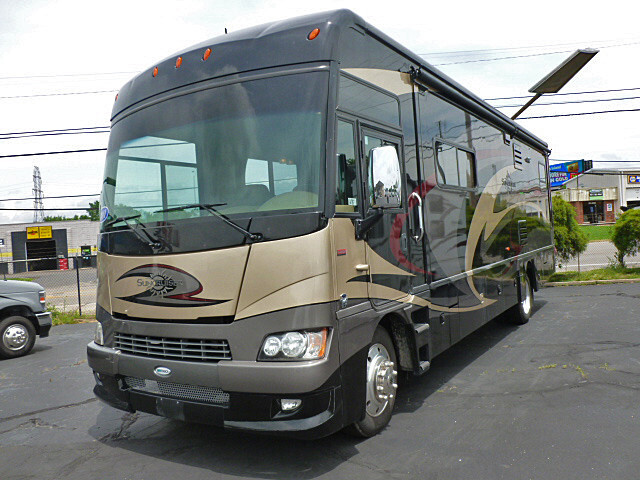2011 Winnebago Suncruiser 32H RV