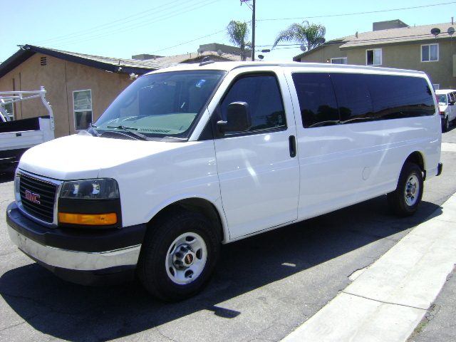 2017 GMC SAVANA in Corona, CA
