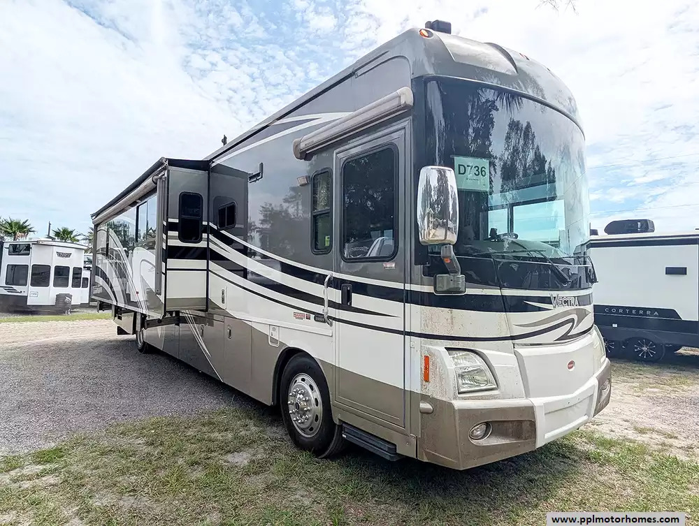 2008 Winnebago Vectra 40TD in summerfield FL
