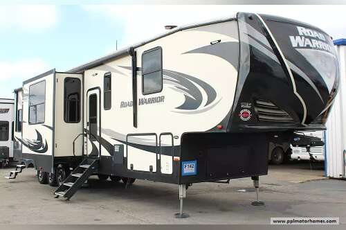 2018 Heartland ROAD WARRIOR RW 426 426RW in decatur TX