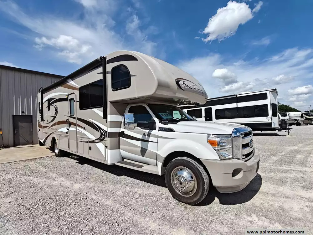 2014 Thor FOUR WINDS 33SW in el reno OK