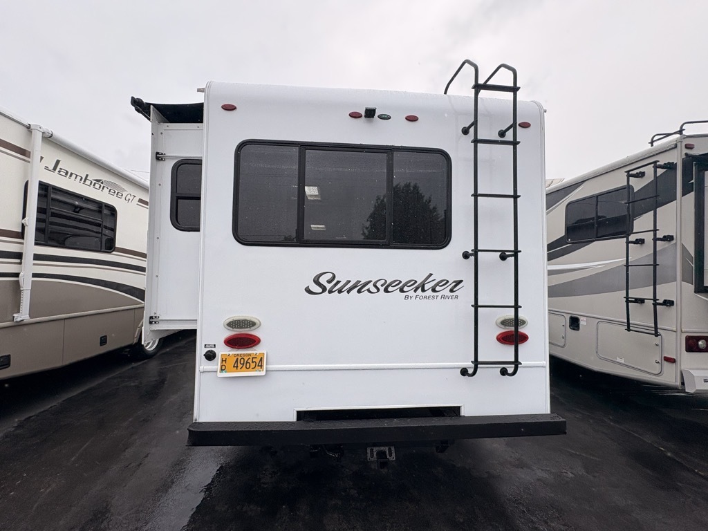 2017 Forest River SUNSEEKER 3050S in salem OR
