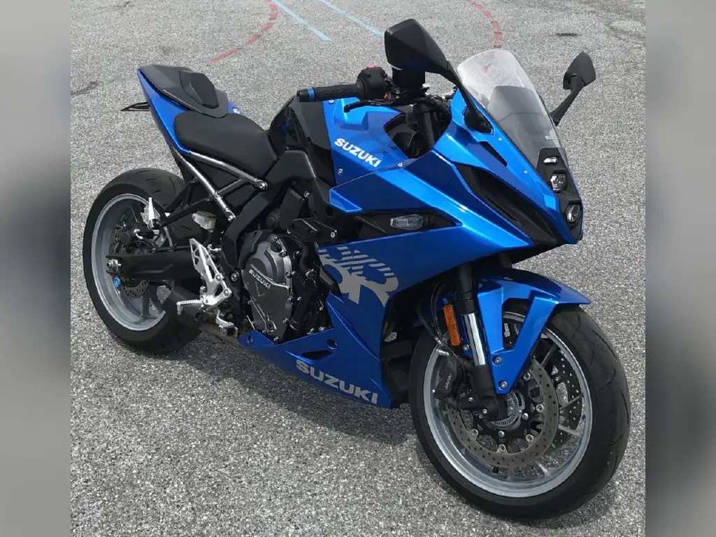 2024 Suzuki GSX-8R