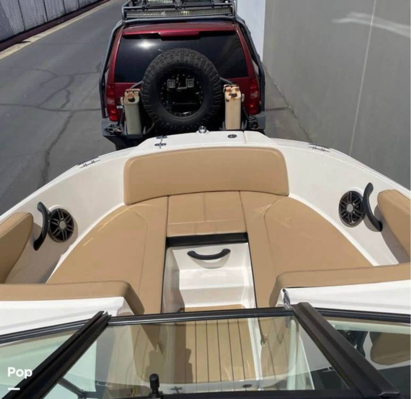 A photo of this 2022 Sea Ray SPX 190