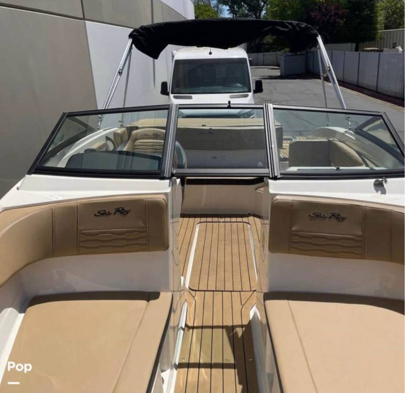 A photo of this 2022 Sea Ray SPX 190