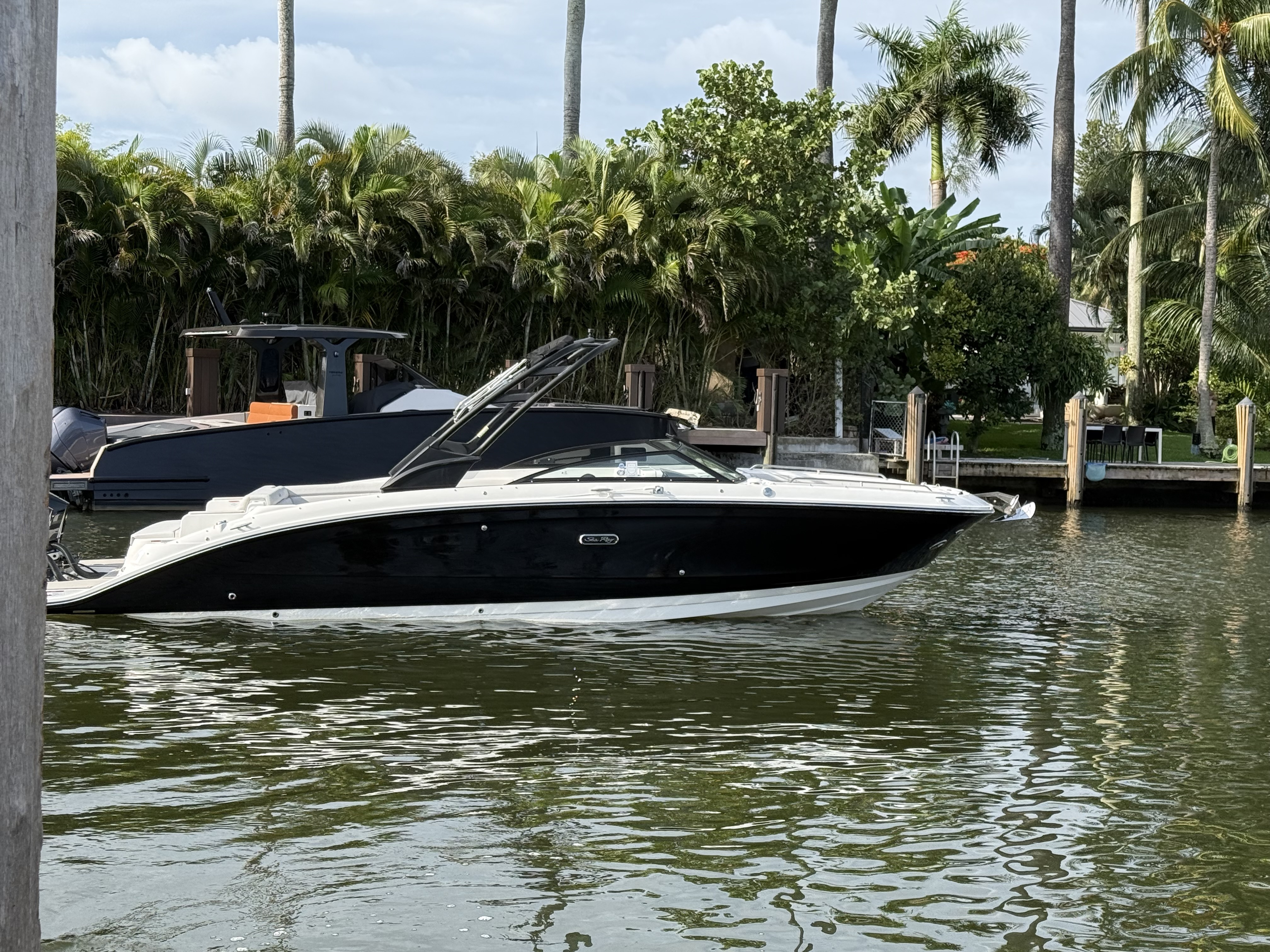 2026 Sea Ray SDX 290 Outboard in miami FL