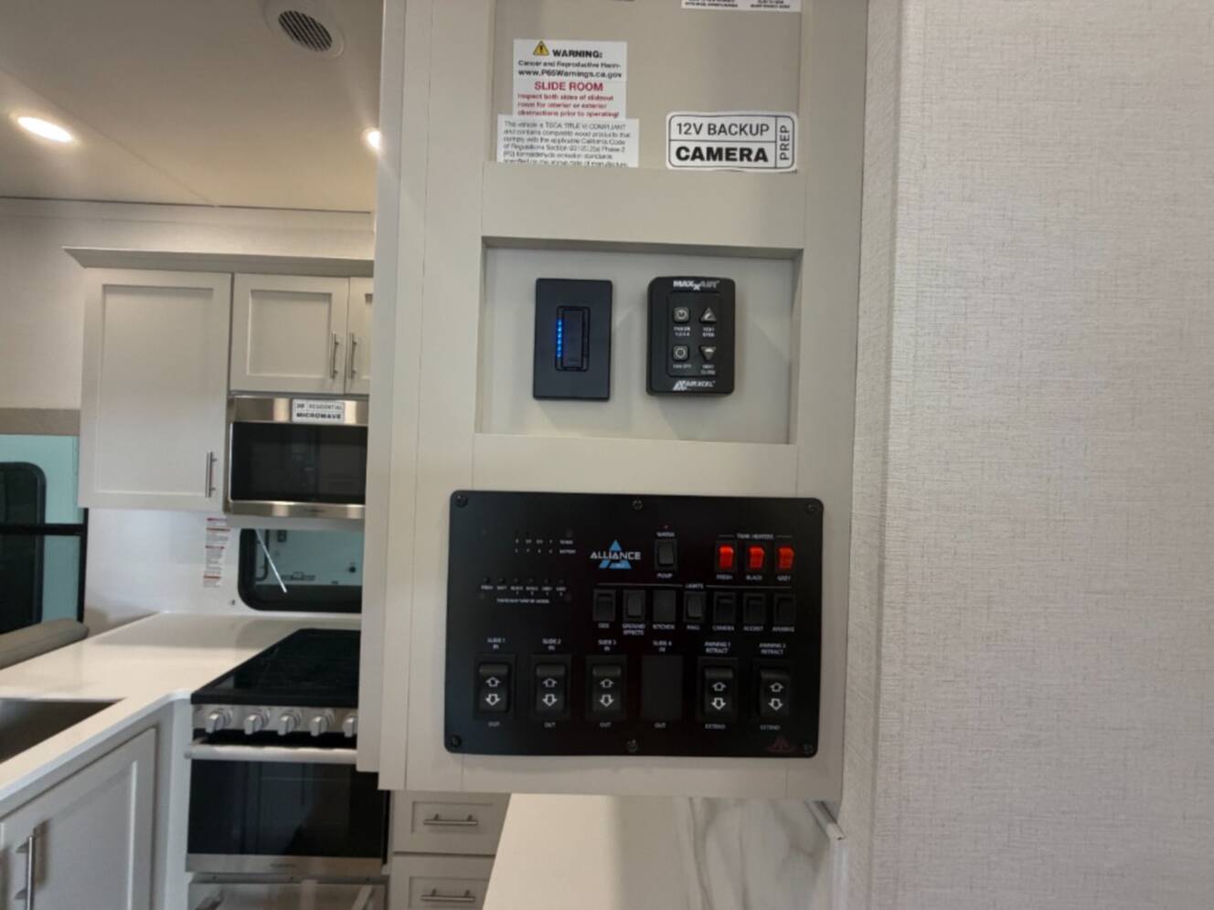 A photo of this 2027 Alliance Rv Avenue 38DBL