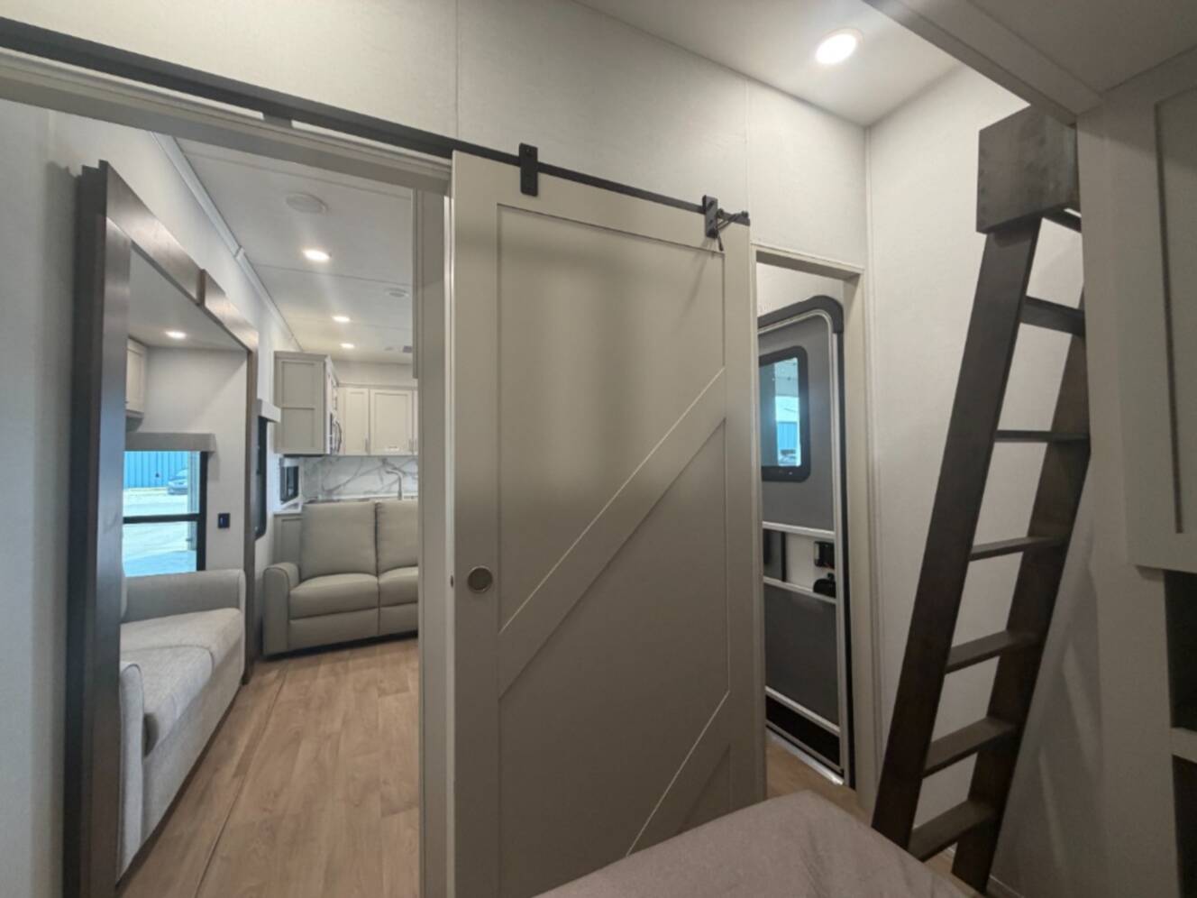 A photo of this 2027 Alliance Rv Avenue 38DBL