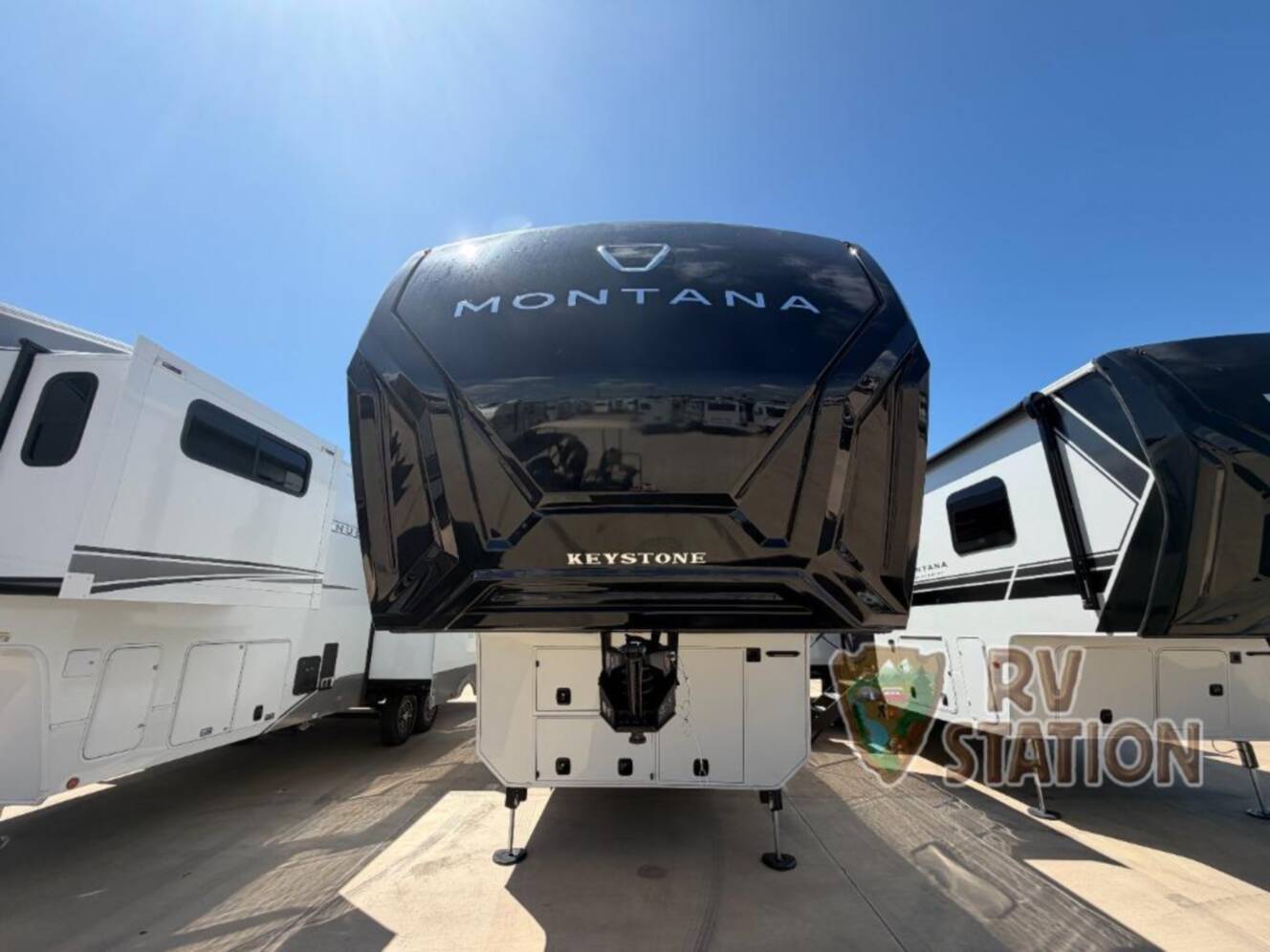 A photo of this 2026 Keystone Rv Montana 3900RK