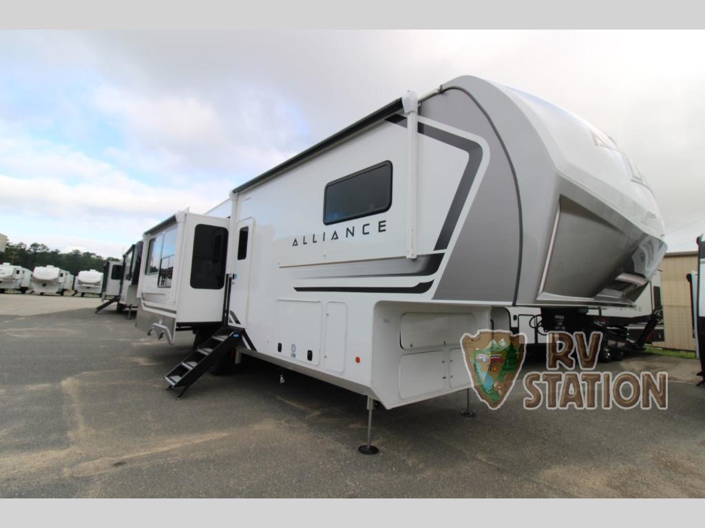 2027 Alliance Rv Paradigm 310RL in nacogdoches TX