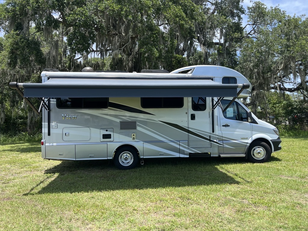 2017 Winnebago View 24J in titusville FL