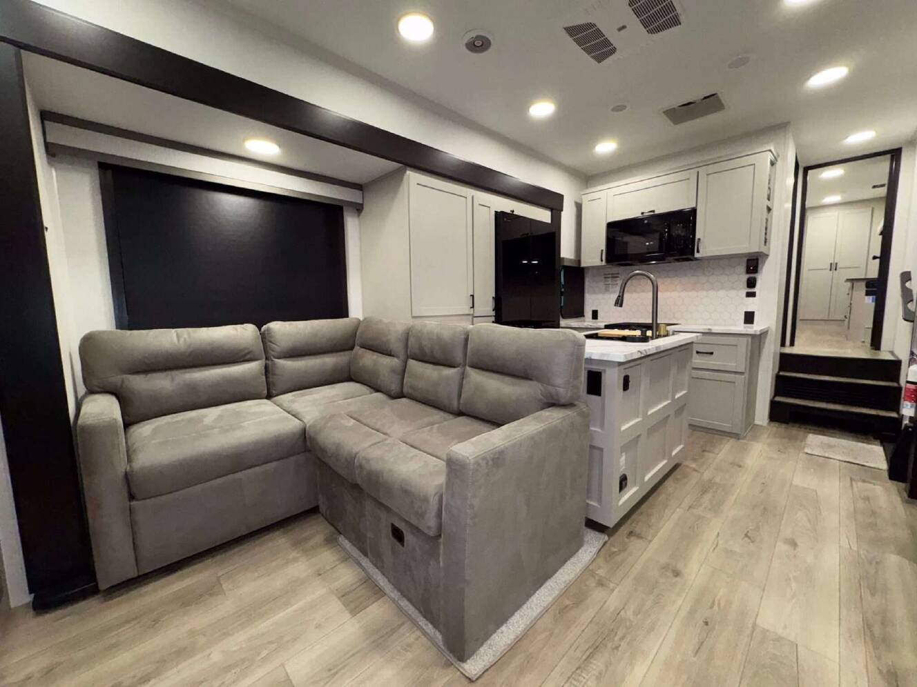 A photo of this 2026 Jayco Seismic 395