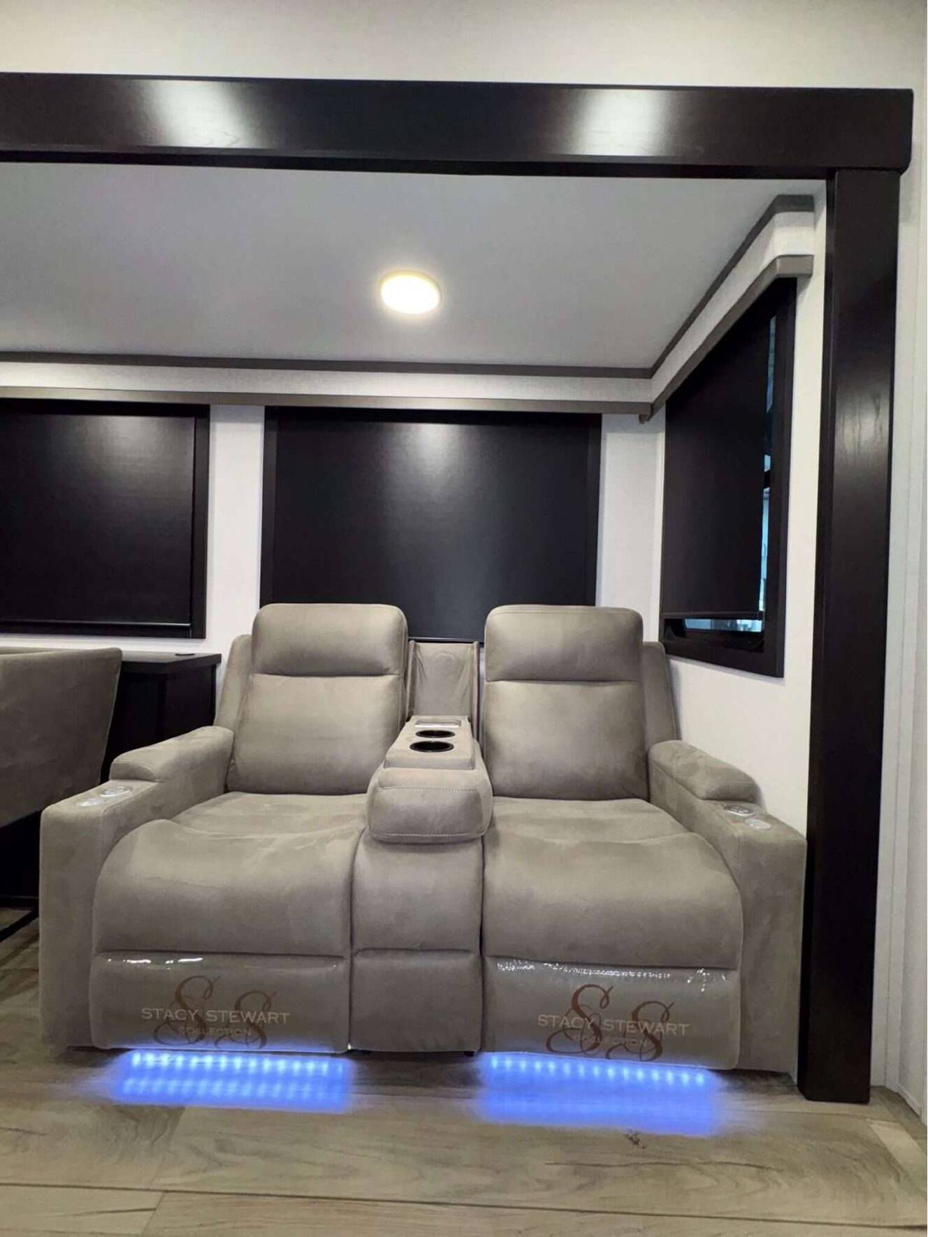 A photo of this 2026 Jayco Seismic 395