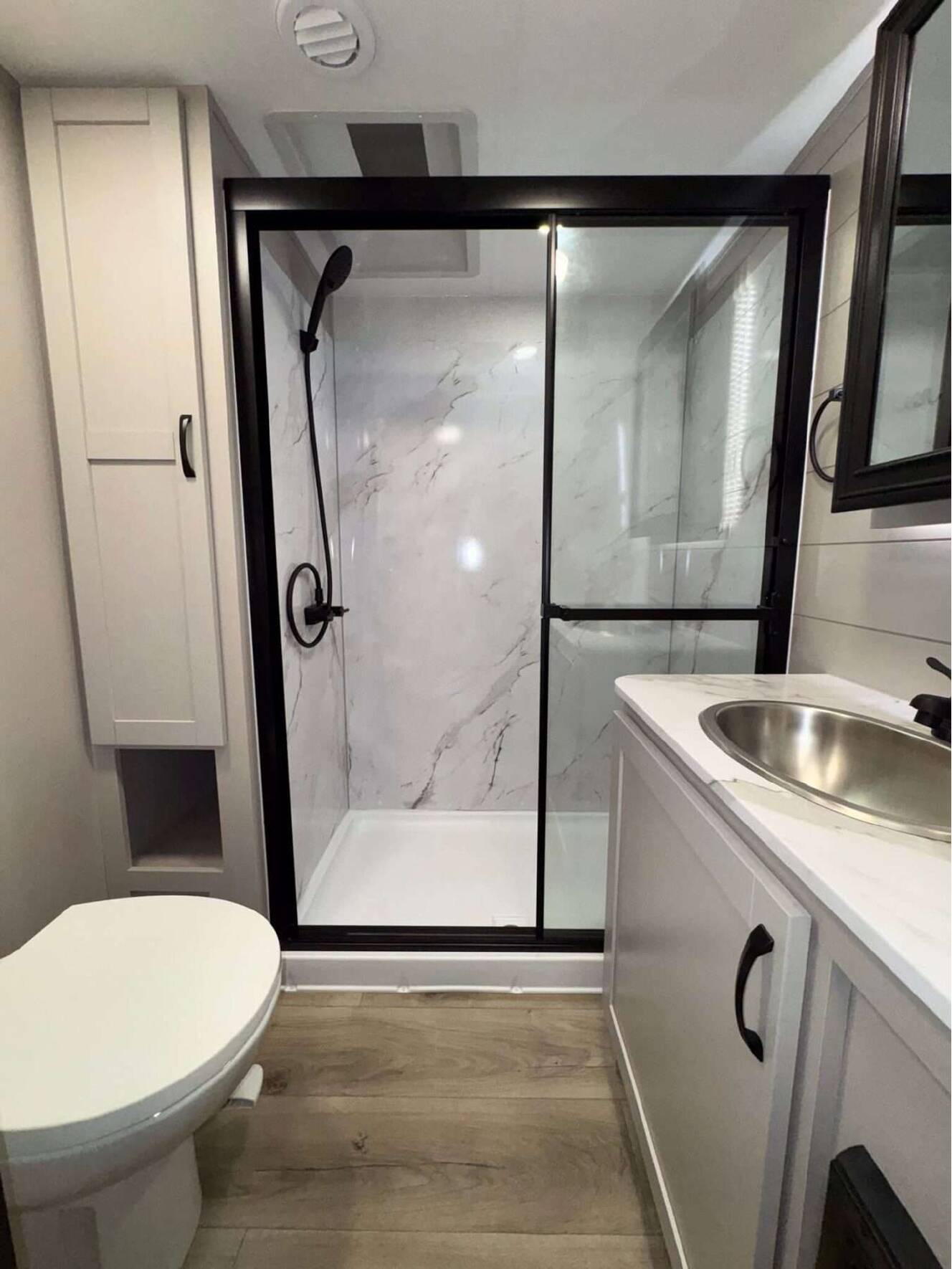A photo of this 2026 Jayco Seismic 395