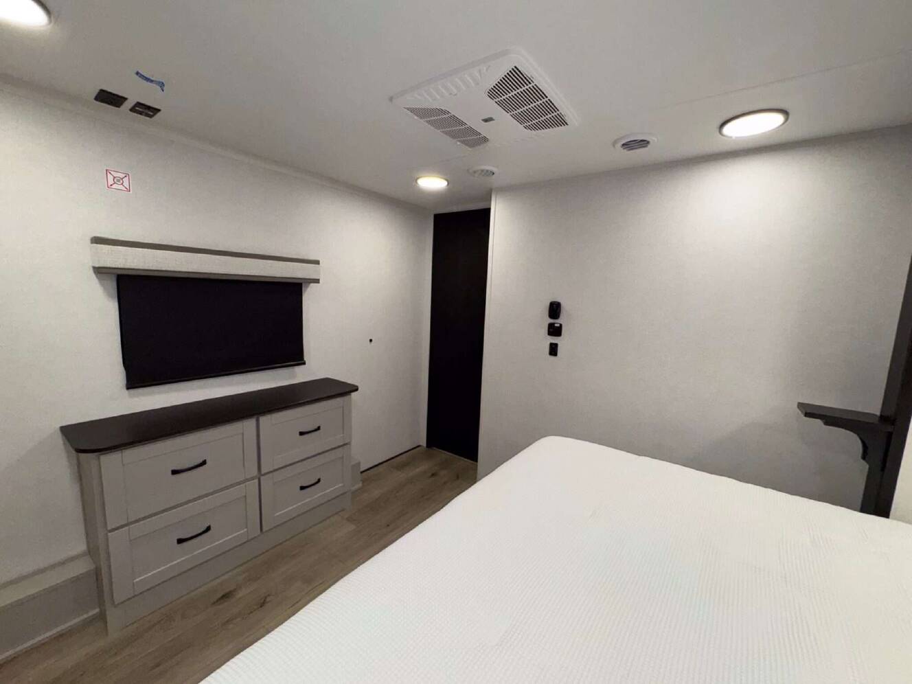 A photo of this 2026 Jayco Seismic 395