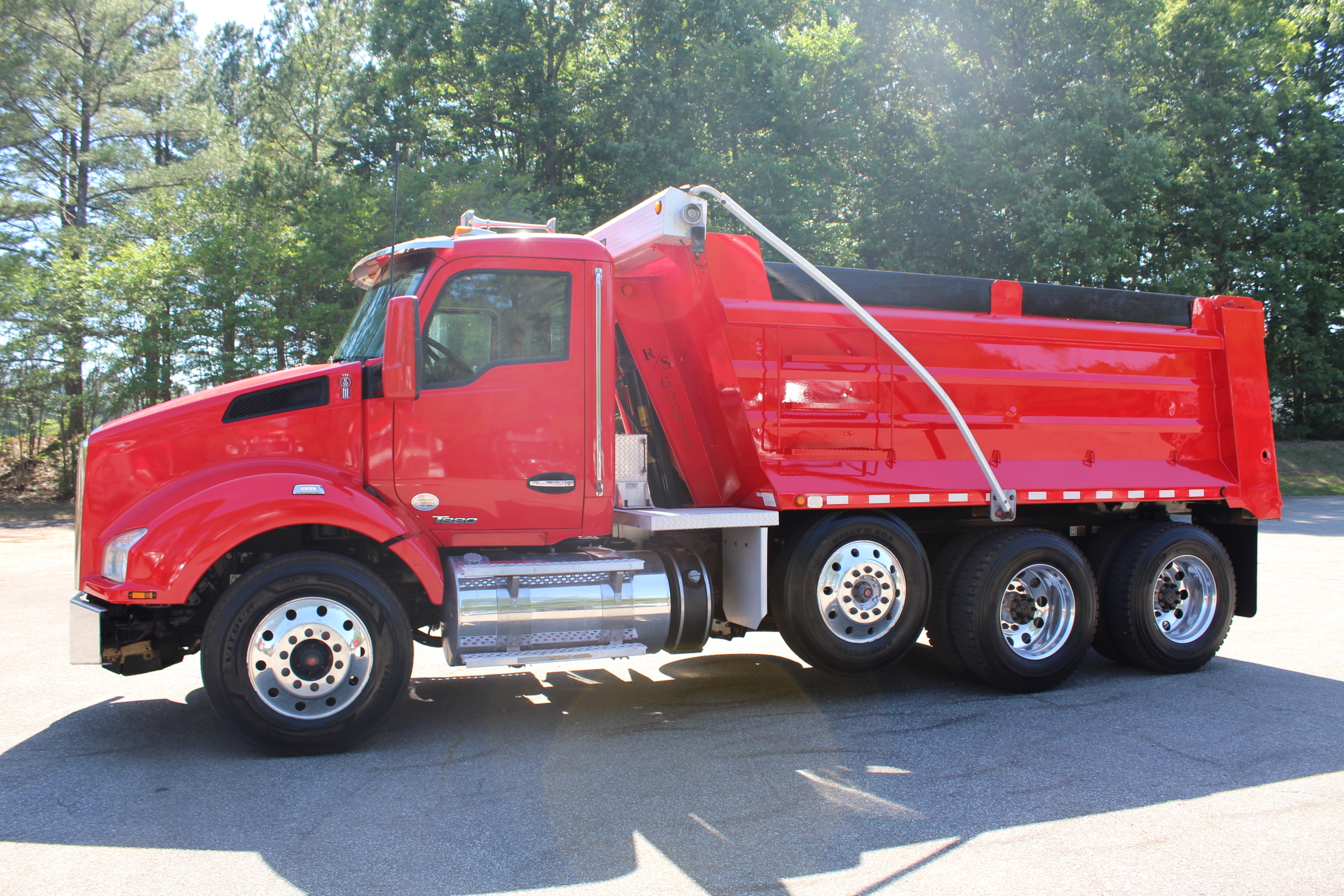 2020 KENWORTH T880 in Mc Leansville, NC