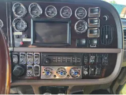 2014 PETERBILT 388