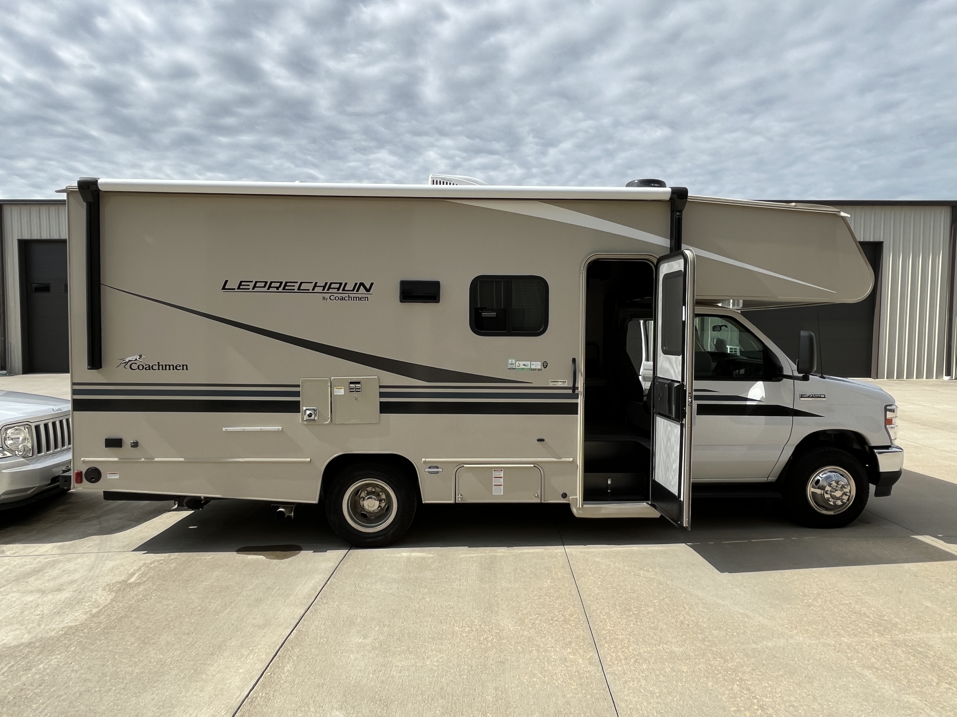2023 Coachmen LEPRECHAUN 220XG FORD RV