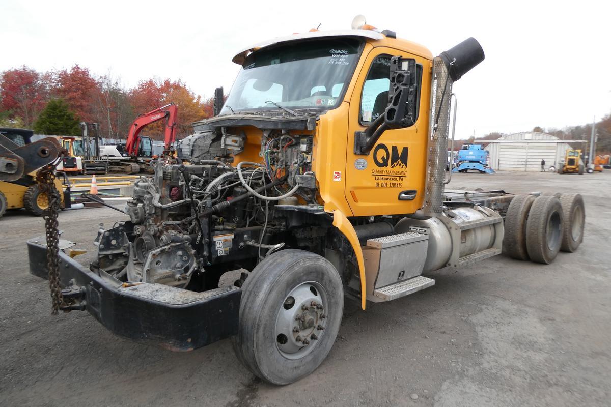 2019 PETERBILT 567 in Sparrow Bush, NY