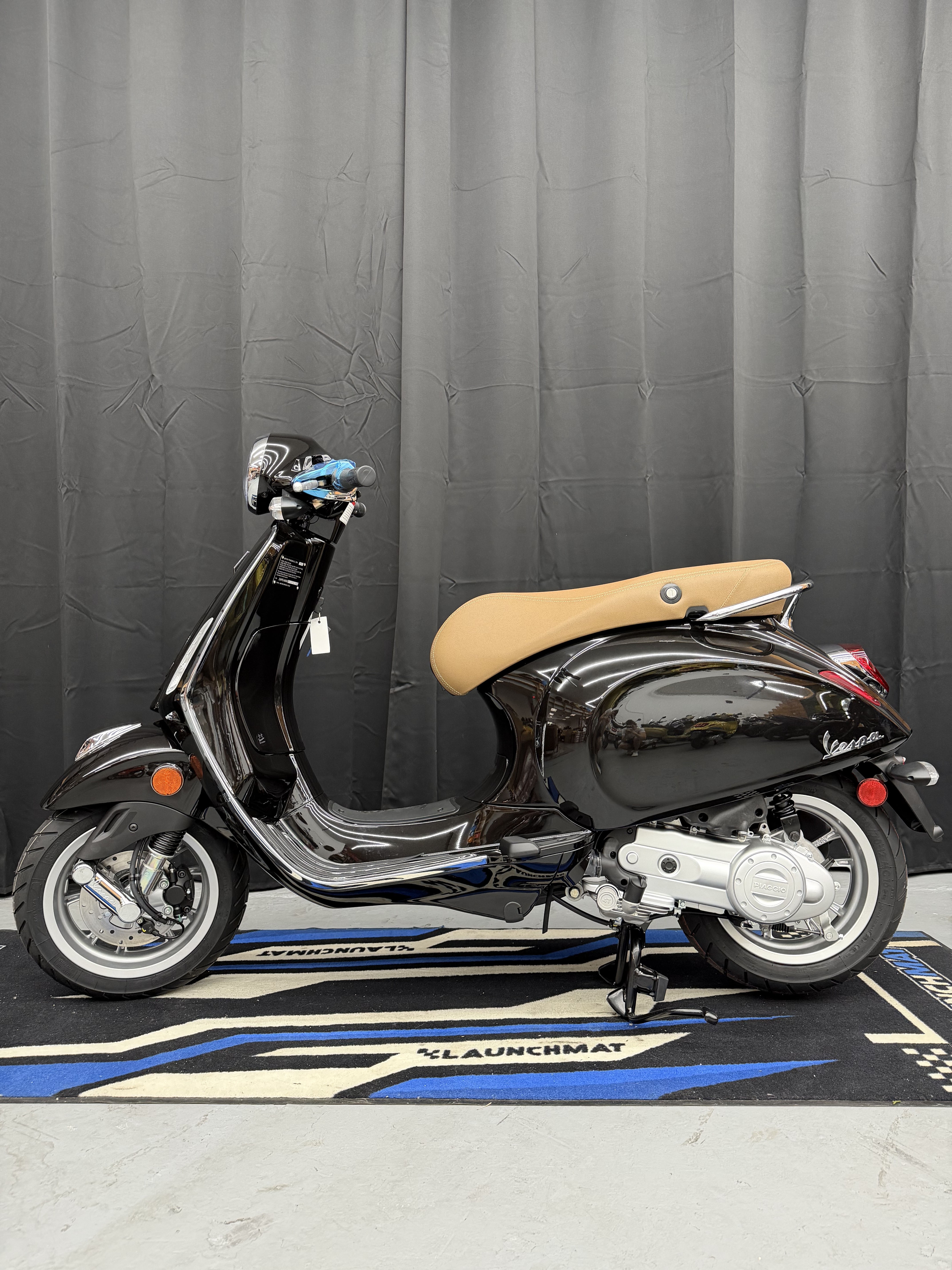 2025 Vespa PRIMAVERA in miami beach FL