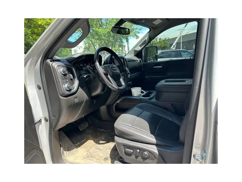 2022 GMC SIERRA