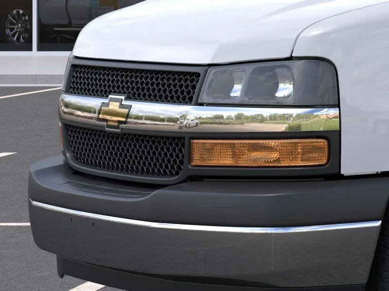 2026 CHEVROLET Express 2500