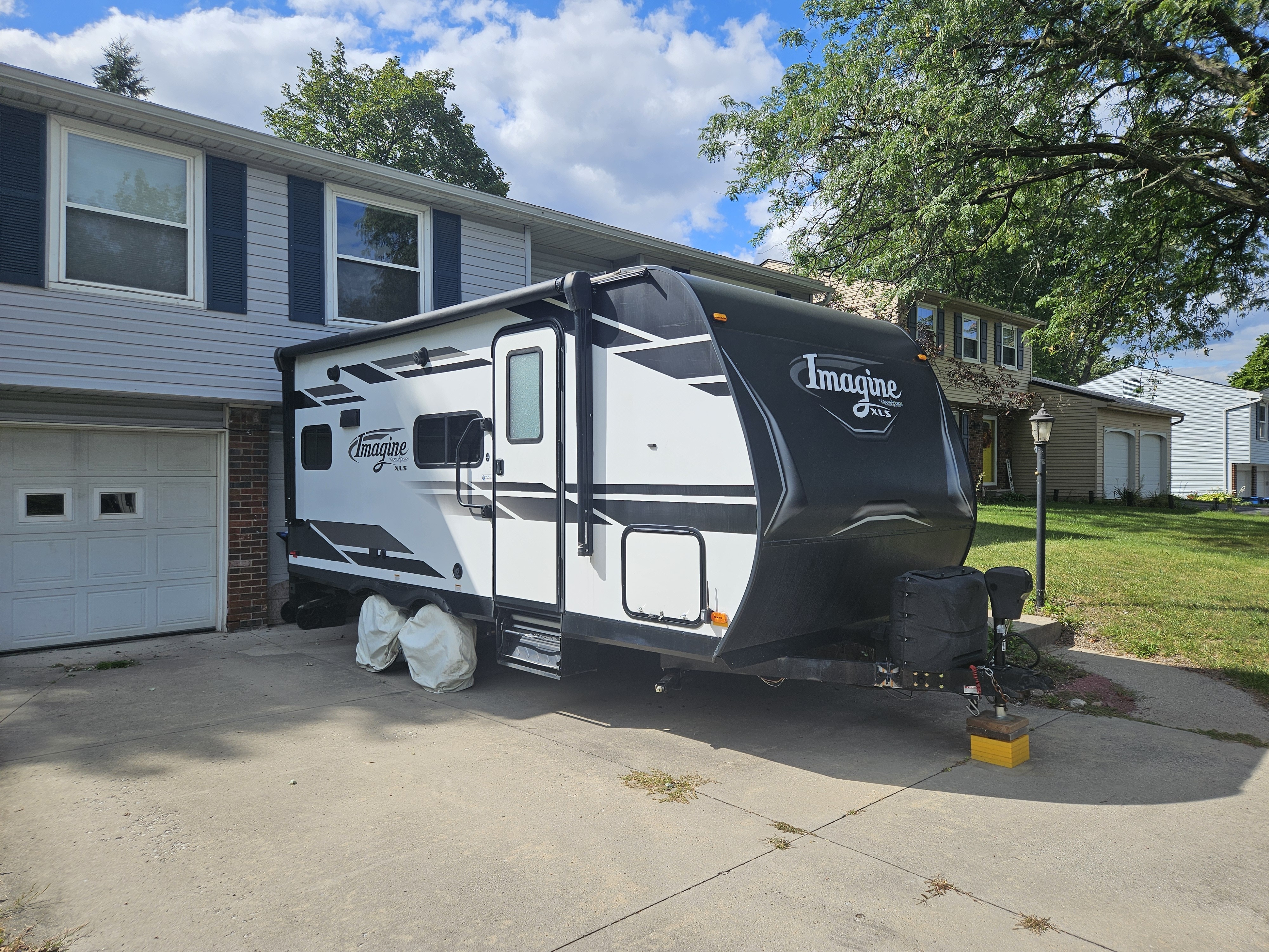 2020 Grand Design IMAGINE XLS 17MKE RV