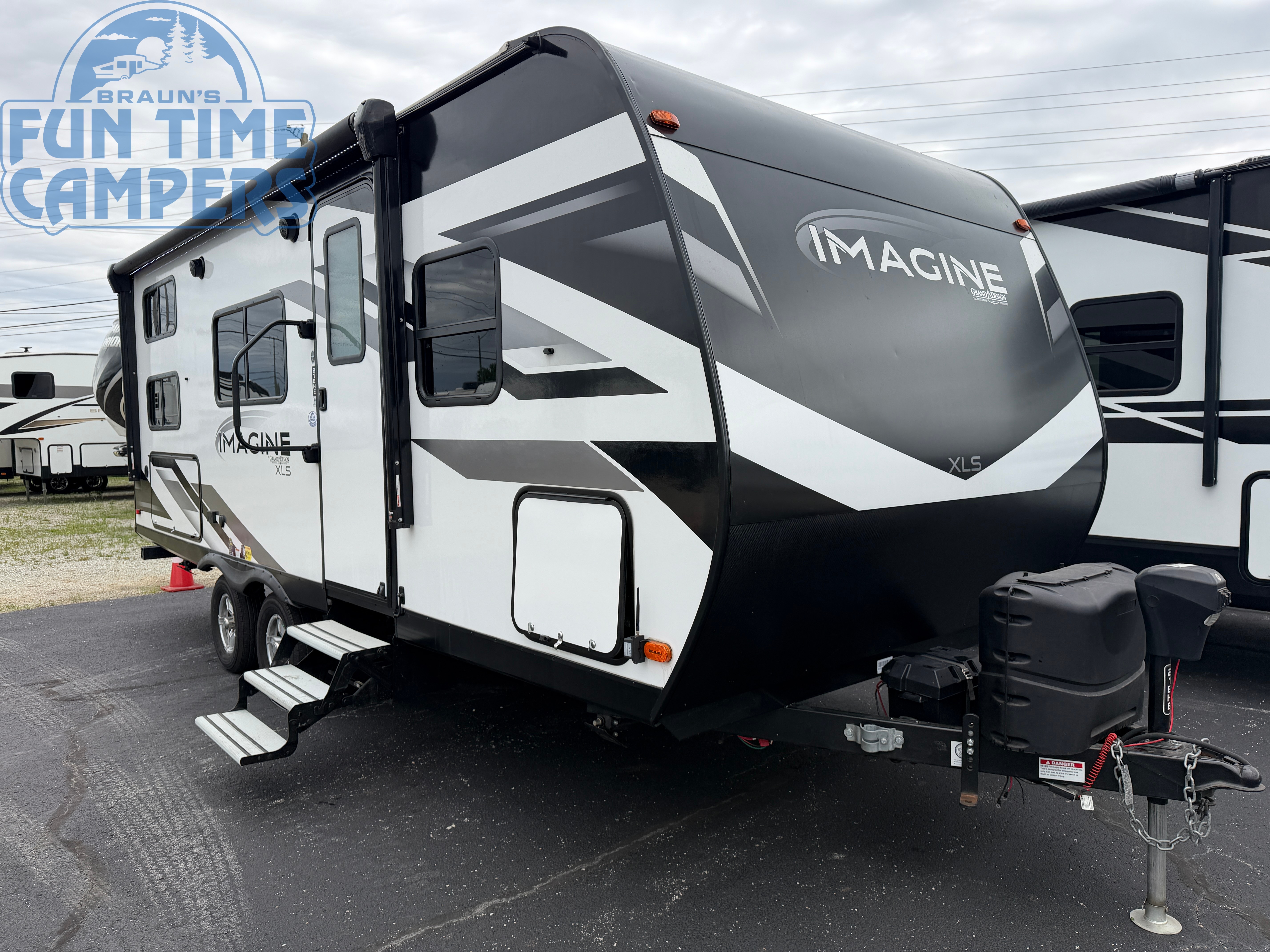 2022 Grand Design IMAGINE XLS 21BHE in indianapolis IN