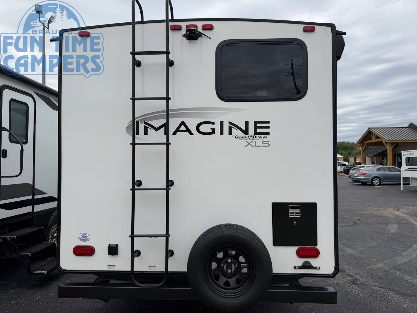 A photo of this 2022 Grand Design IMAGINE XLS 21BHE