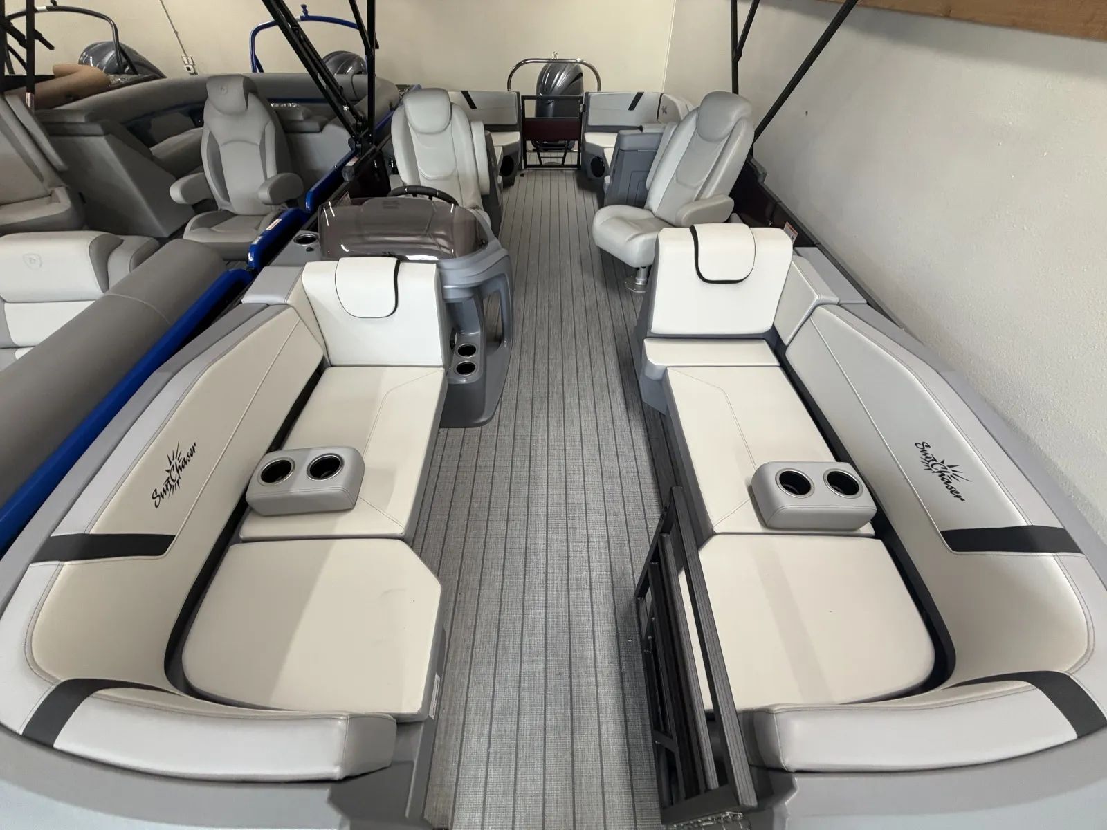 2026 Sunchaser LUCERNE SPORT 22 LR DH TRIPLE 150HP BUNK TRAILER 22 DH in fargo ND