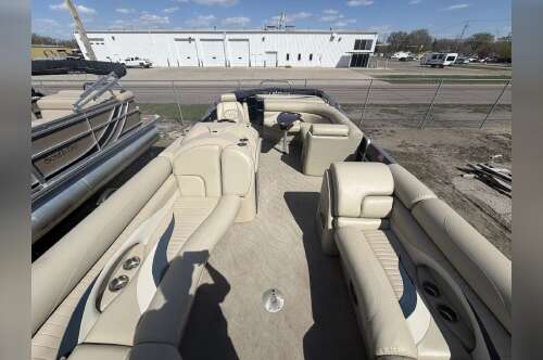 2012 Starcraft LIMITED 236 115HP BUNK TRAILER in fargo ND