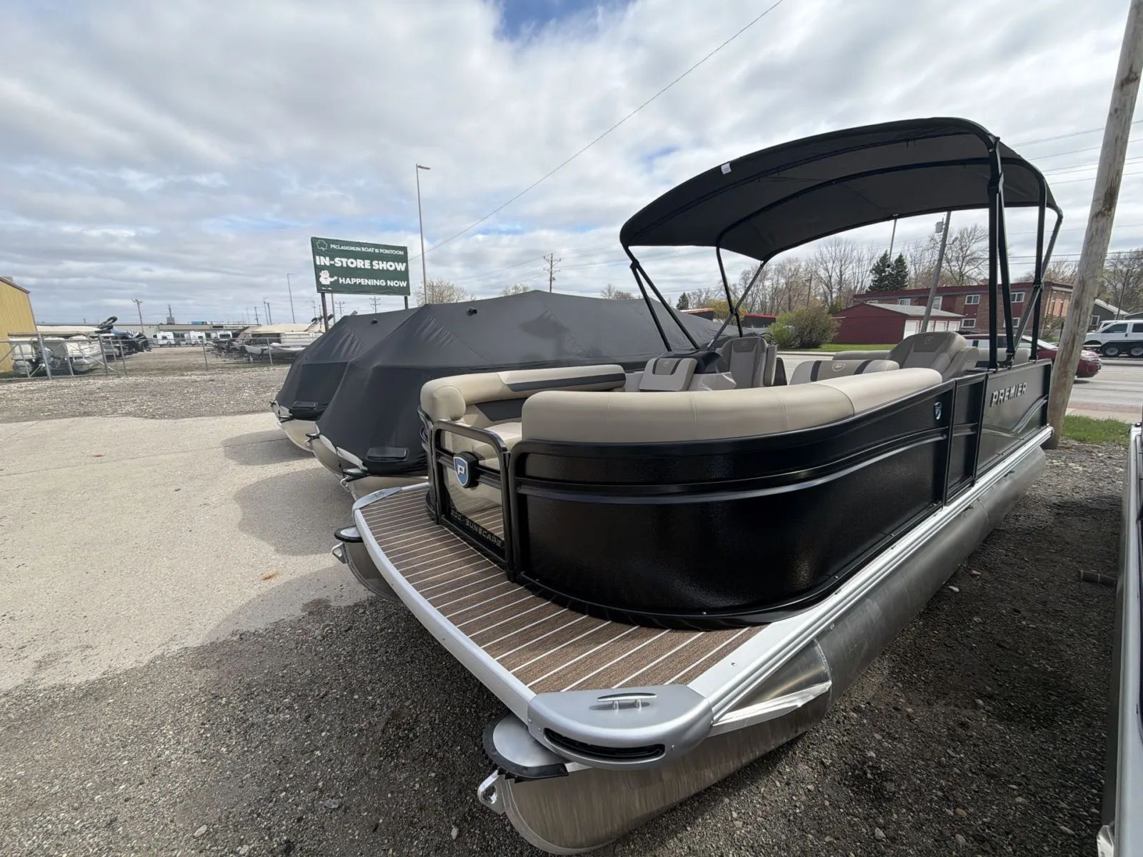 2026 Premier SUNSCAPE 200 RL 90HP BUNK TRAILER DL in fargo ND