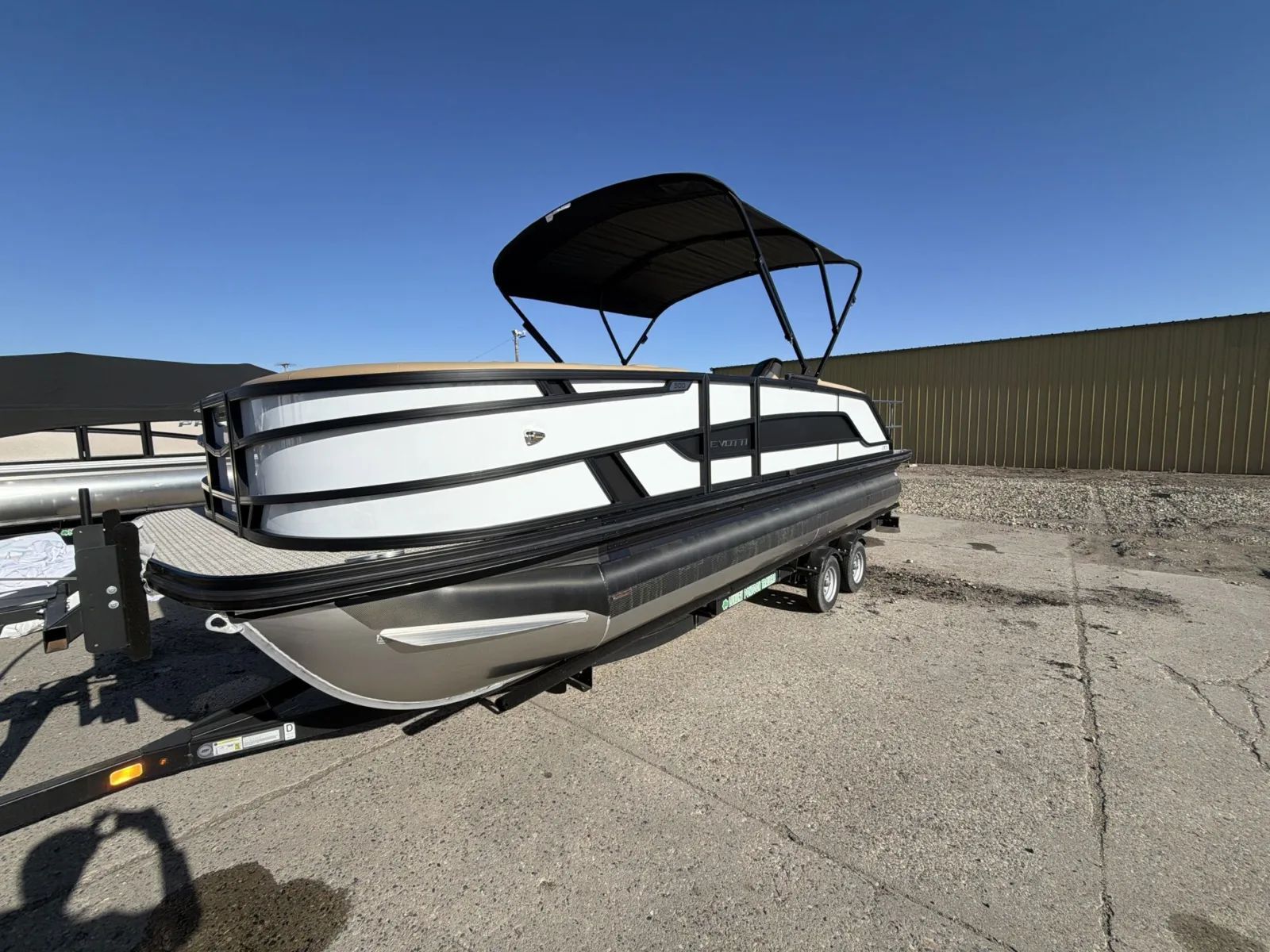 2026 Evotti 500 SERIES 521 CS TRIPLE 200HP BUNK TRAILER DEMO in fargo ND